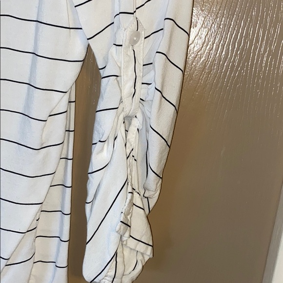 Bailey & Chloe Stripped blouse - Picture 3 of 4